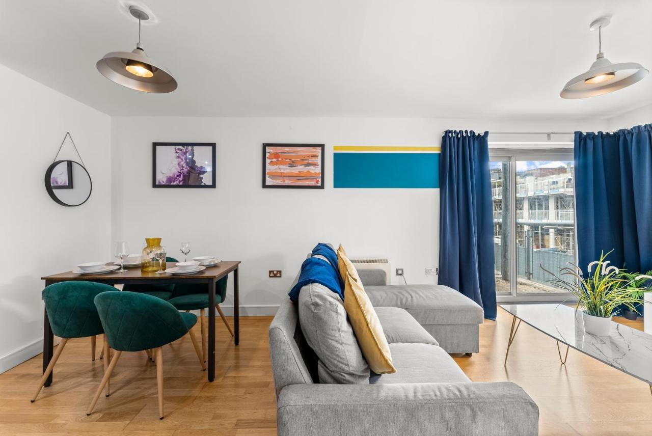 Enchanting Bristol Abode -Sleeps 6 With Balcony! Екстер'єр фото