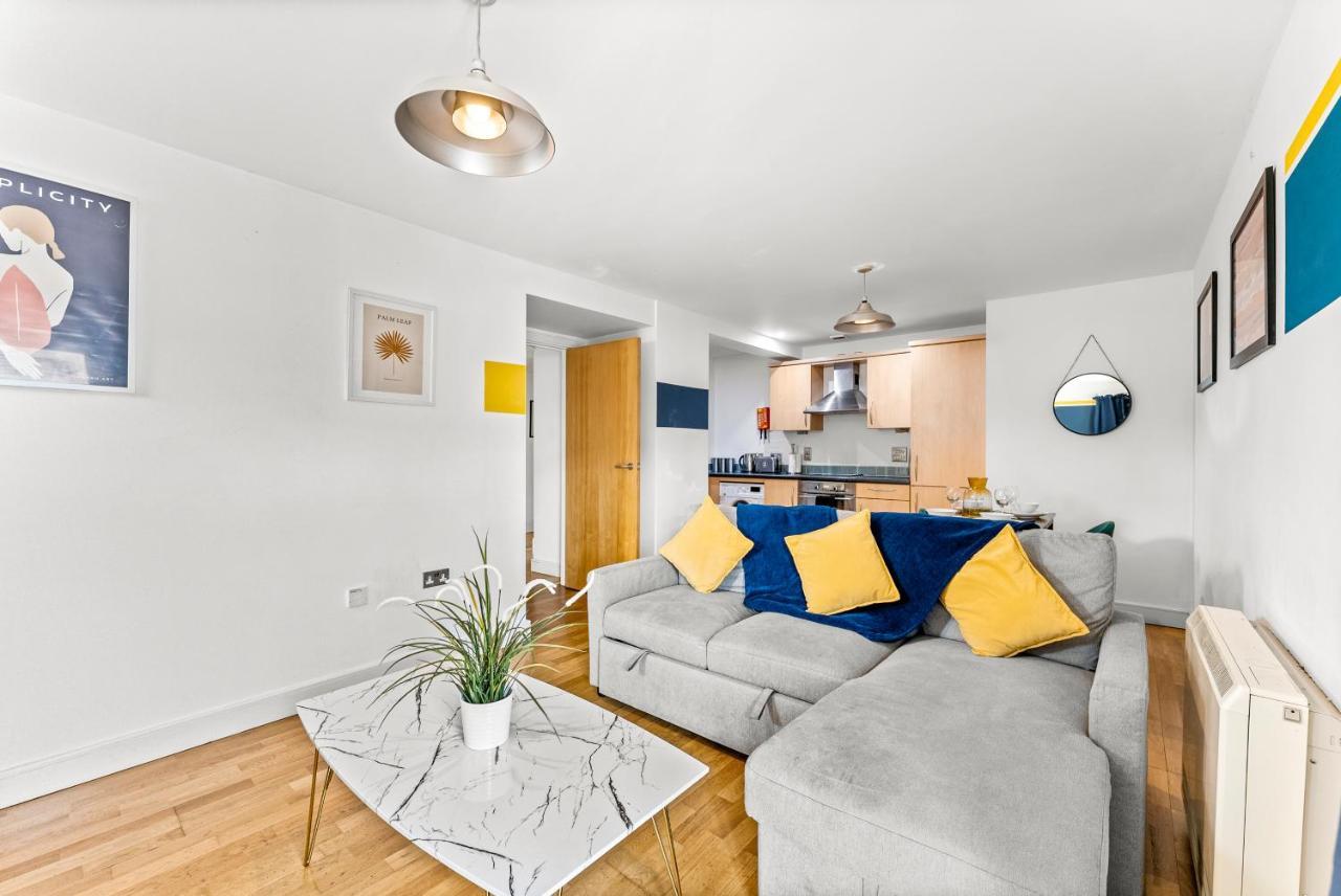 Enchanting Bristol Abode -Sleeps 6 With Balcony! Екстер'єр фото