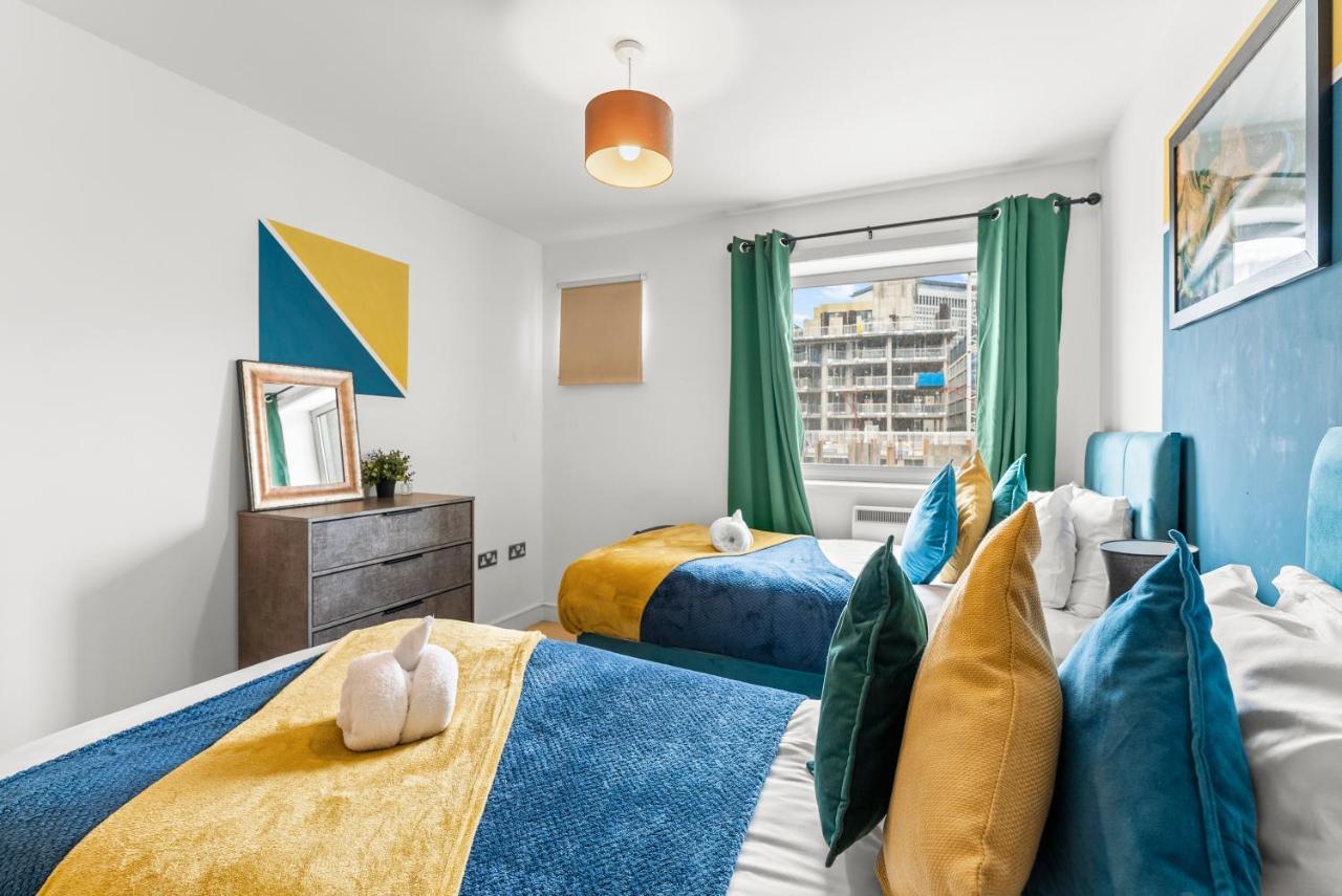 Enchanting Bristol Abode -Sleeps 6 With Balcony! Екстер'єр фото